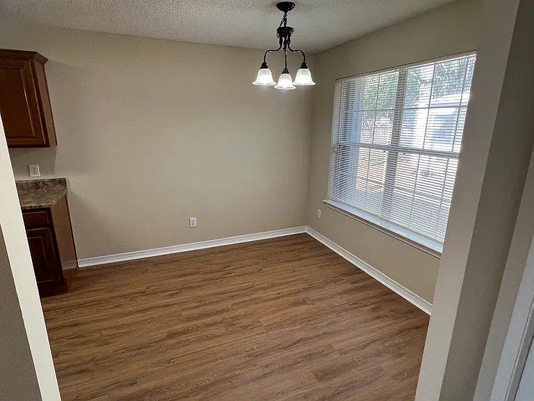 8816 Spring Grv N — Photo 6