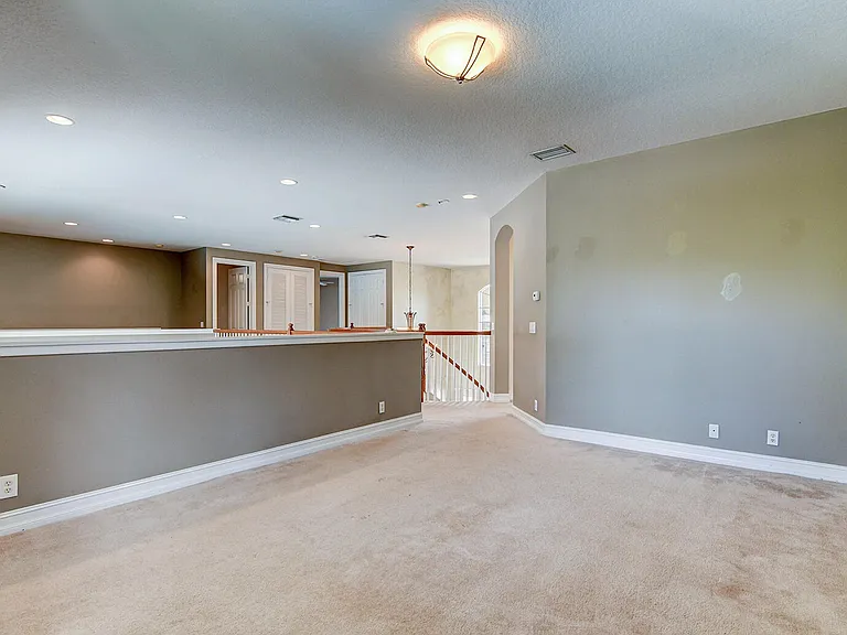 670 Edgebrook Ln — Photo 39