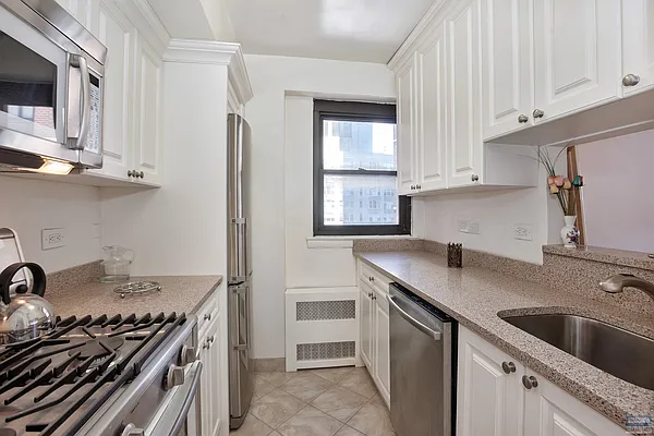 Sold by Bellmarc Realty | media 13