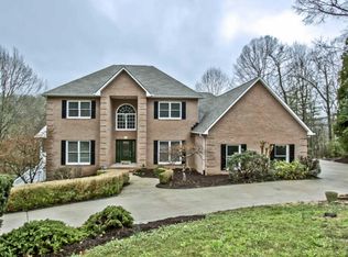 50 Rivers Run Way, Oak Ridge, TN 37830