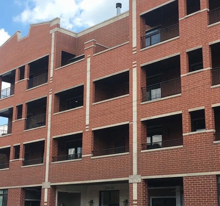 1st image of 2904 W Belmont Ave Unit 0202