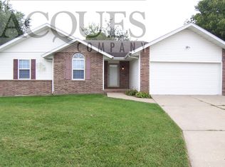 1648 E Adams St, Springfield, MO 65803