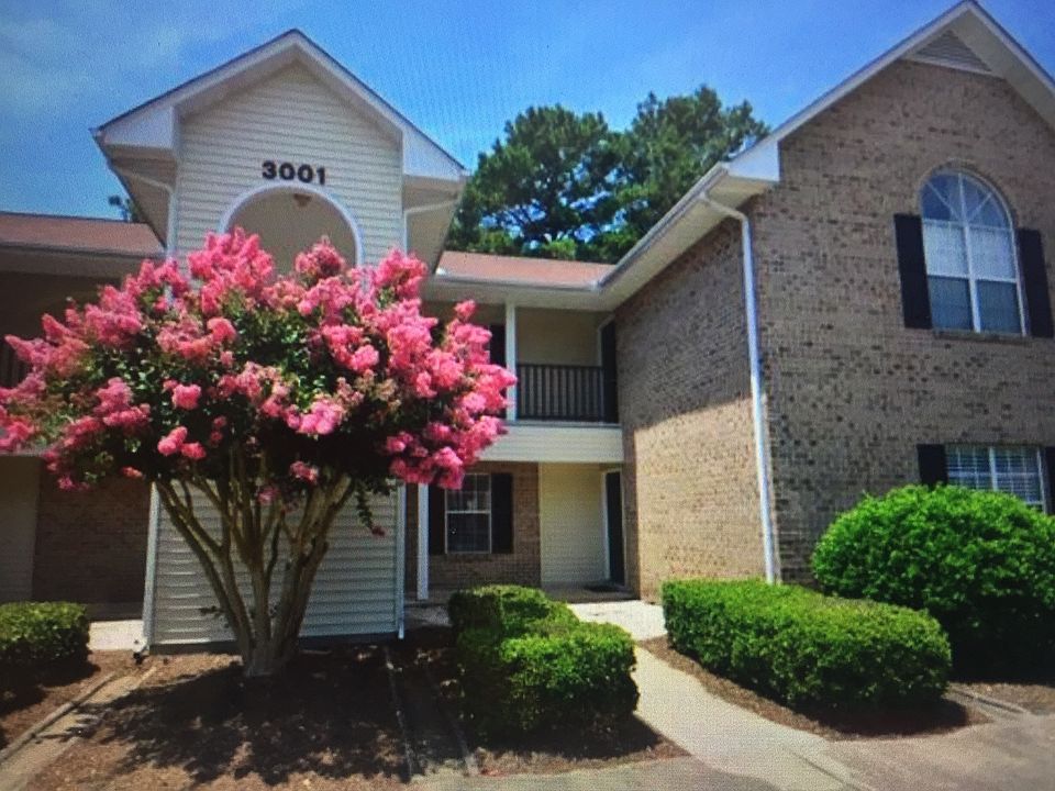 1st image of 2920 C Mulberry Ln