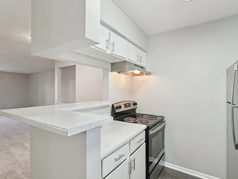 Rock Canyon Apartments — Photo 22