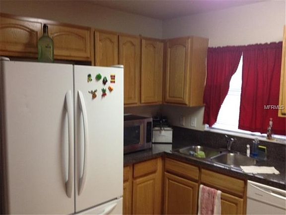 4th image of 927 E Main St