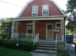 470 Ryerson Ave, Elgin, IL 60123