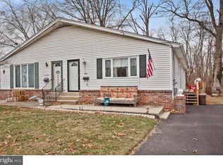 15 W Rodgers St, Ridley Park, PA 19078