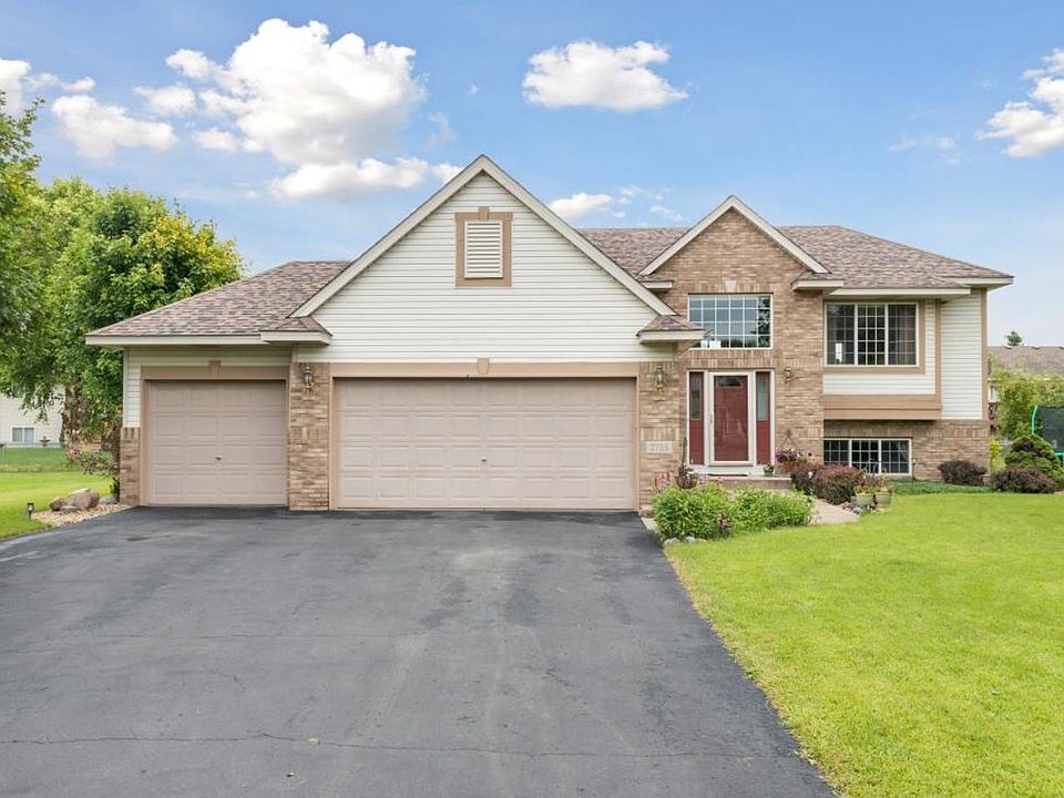 1st image of 2735 88th Ln NE