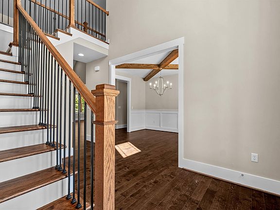 5th image of 1125 Grey Oaks Valley