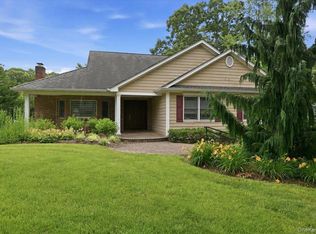 42 McLane Drive, Dix Hills, NY 11746