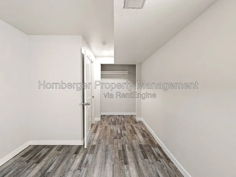 9717 N Stevens St — Photo 16
