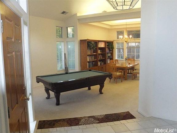 5th image of 169 Keller Cir