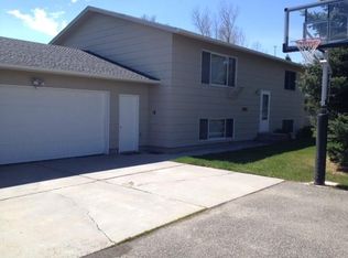 17 Henry St, Absarokee, MT 59001