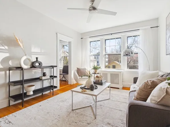 38 Linnaean St APT 7, Cambridge, MA 02138