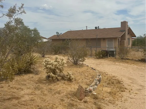275 Artesia Ave, Yucca Valley, CA 92284