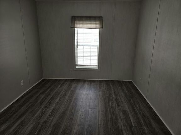 5th image of 3301 58th Ave N Lot 259