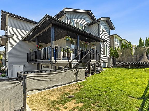 4th image of 20388 Wicklund Ave