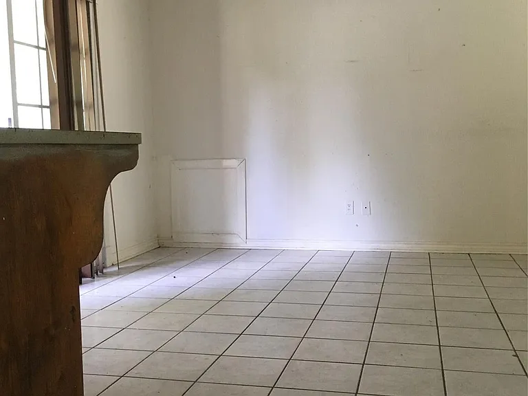 110 Post Oak Ln — Photo 6