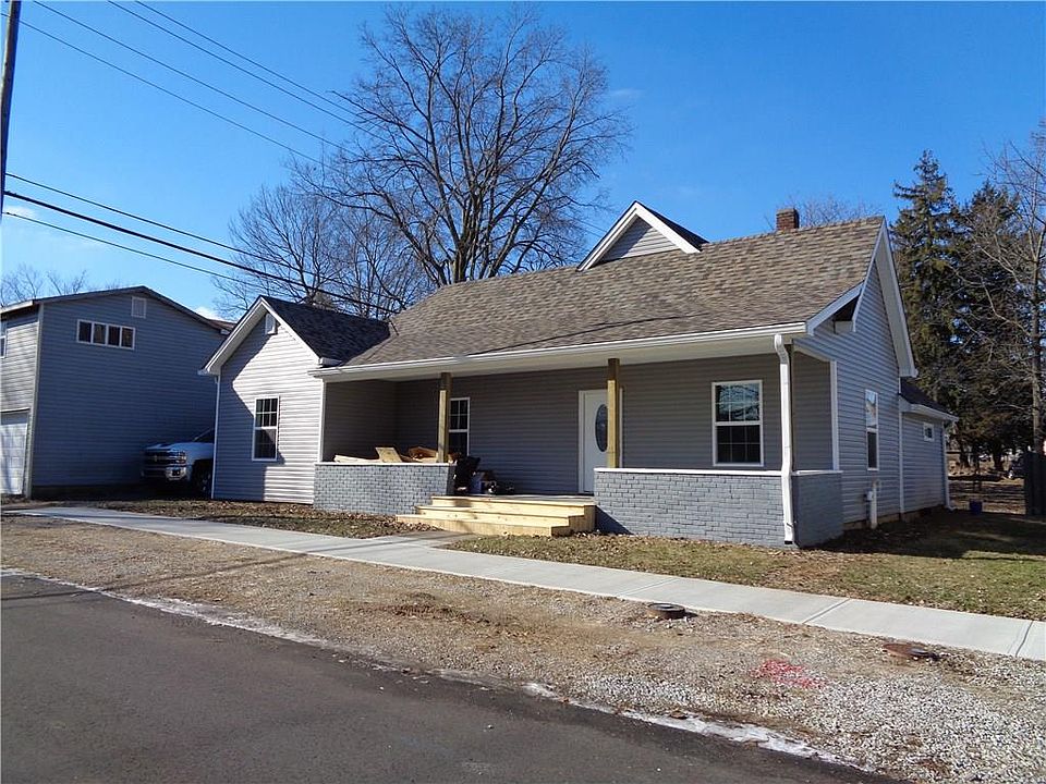 2nd image of 250 Breckenridge St