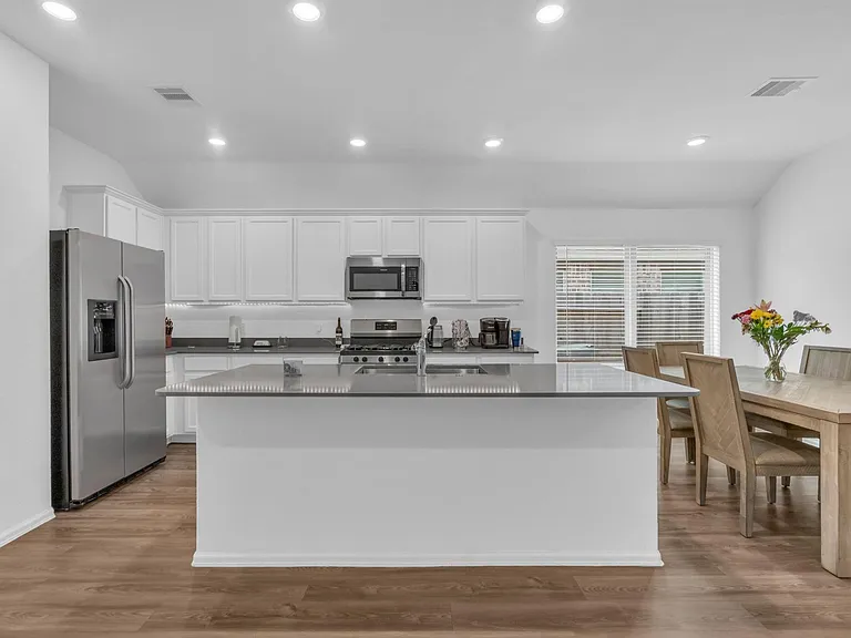 1413 Cantabria Ct — Photo 6