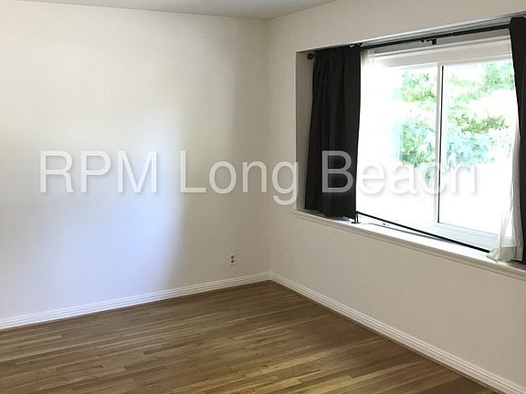 3rd image of 3963 Knoxville Ave