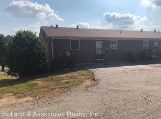 237-B W Stadium Dr, Eden, NC 27288