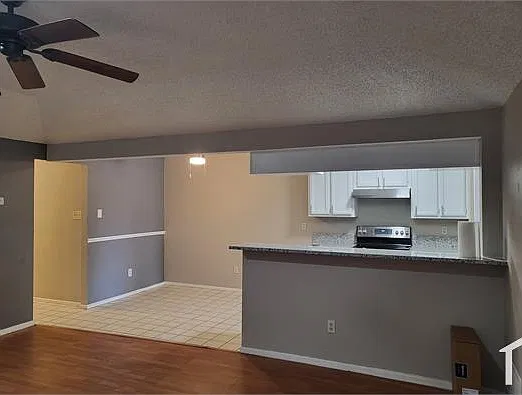 3 bed, 1350 sqft, $1,900 — Photo 3