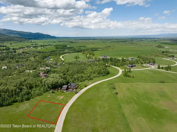 9830 Hiddenwaters Ln, Victor, ID 83455