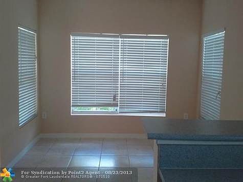 5th image of 601 Talia Cir