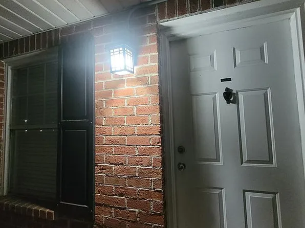 158 E University Dr APT 104G, Auburn, AL 36832