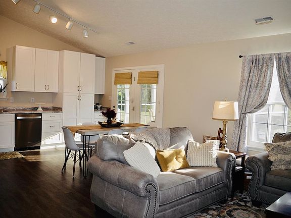 4th image of 5402 N Andrea Dr