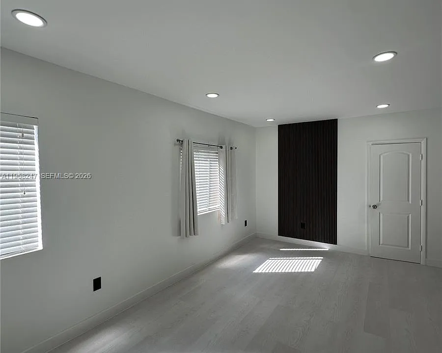 109 NW 6th Ave #5