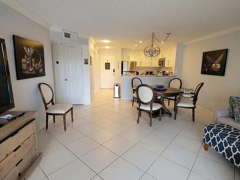 2400 Feather Sound Dr #1126 — Photo 10