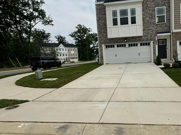 1809 Watermark Way, Essex, MD 21221