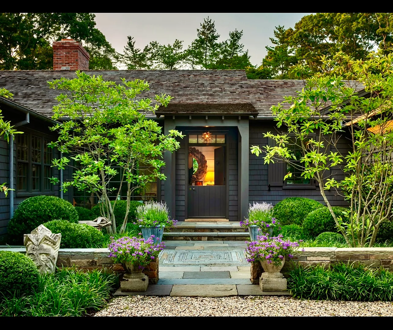 Elevated East Hampton Retreat with Stunning Style Near Village — Photo 1