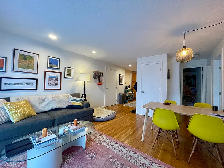 15 Euston Rd #16 — Photo 13