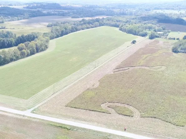 9094 W Deadfall Rd, Hillsboro, OH 45133