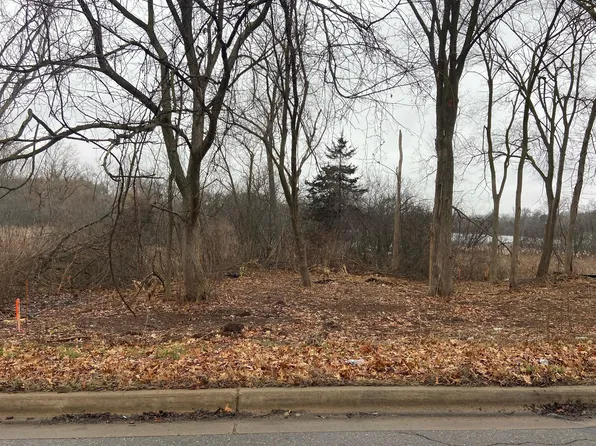 Decker Rd, Walled Lake, MI 48390