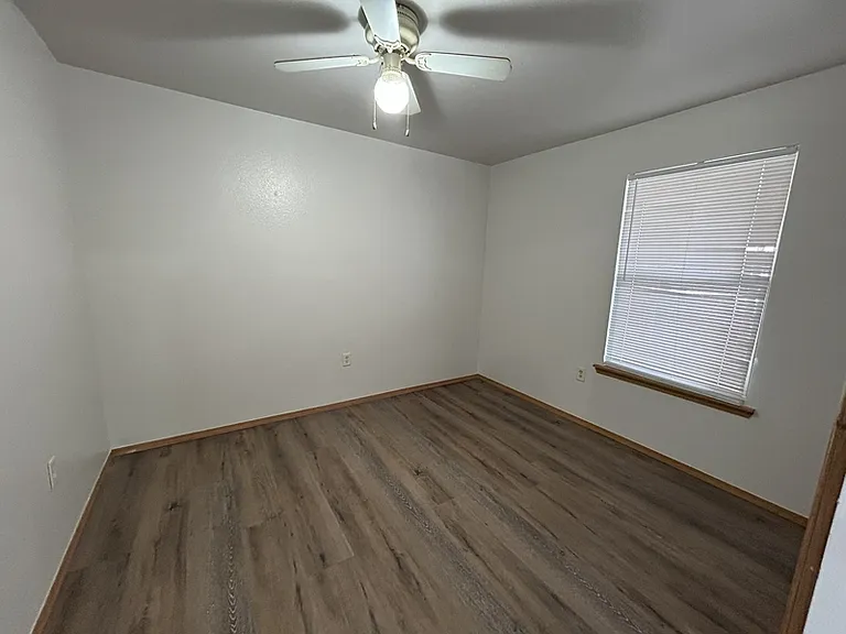 1635 W Neptune St #5 — Photo 4