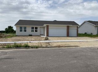 511 Birch St, Poplar Grove, IL 61065