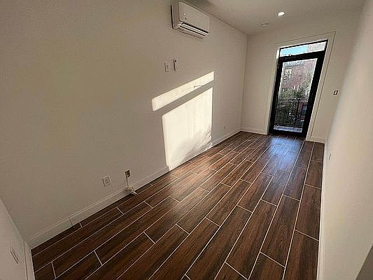 3rd image of 42 W 128th St #3B