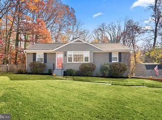 5819 Lane Dr, Alexandria, VA 22310