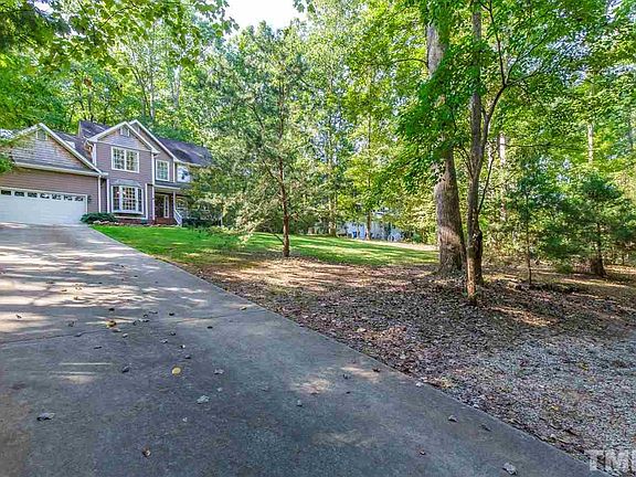2nd image of 3219 Alex Dr