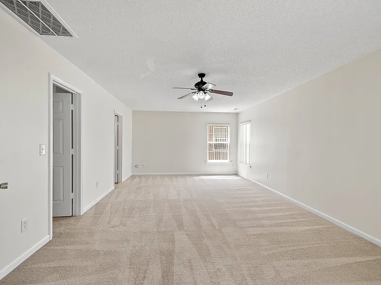 6571 Guard Hill Dr — Photo 33