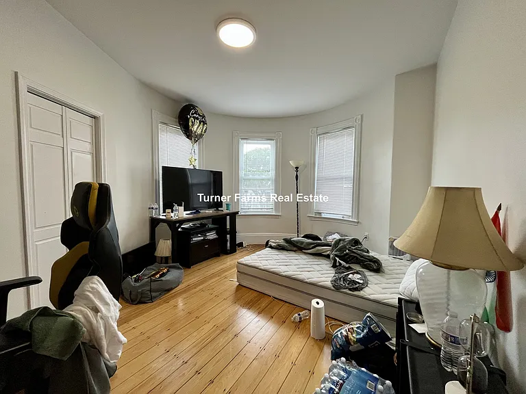 374B Centre St #2 — Photo 5