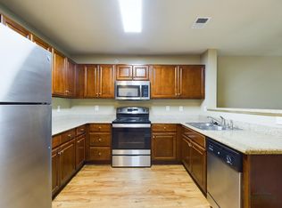 1570 Alabaster Way #V, Fayetteville, NC 28314