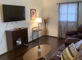 617 4th St #2, Charleston, IL 61920