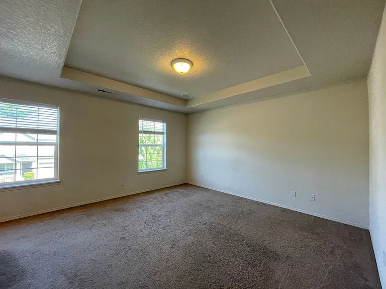 797 NE 63rd Ave — Photo 23