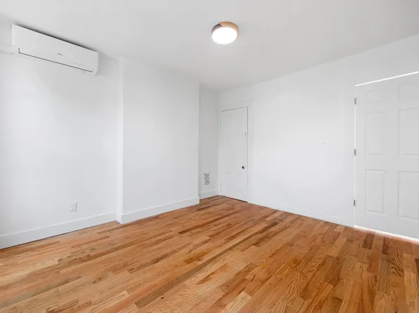 571 Mac Donough Street image 21 of 29