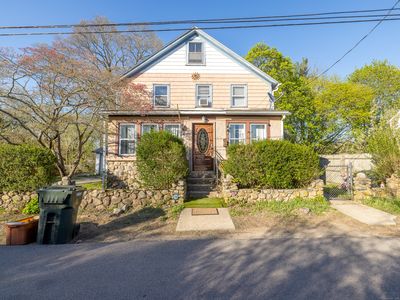 29 Cape Ann Court, New London, CT, 06320